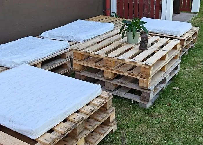 Gästhem Gård Vandrarhem *